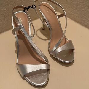 Rachel Zoe 10 Nina Crossover Strap Heeled Sandal Metallic Silver Formal Glam New